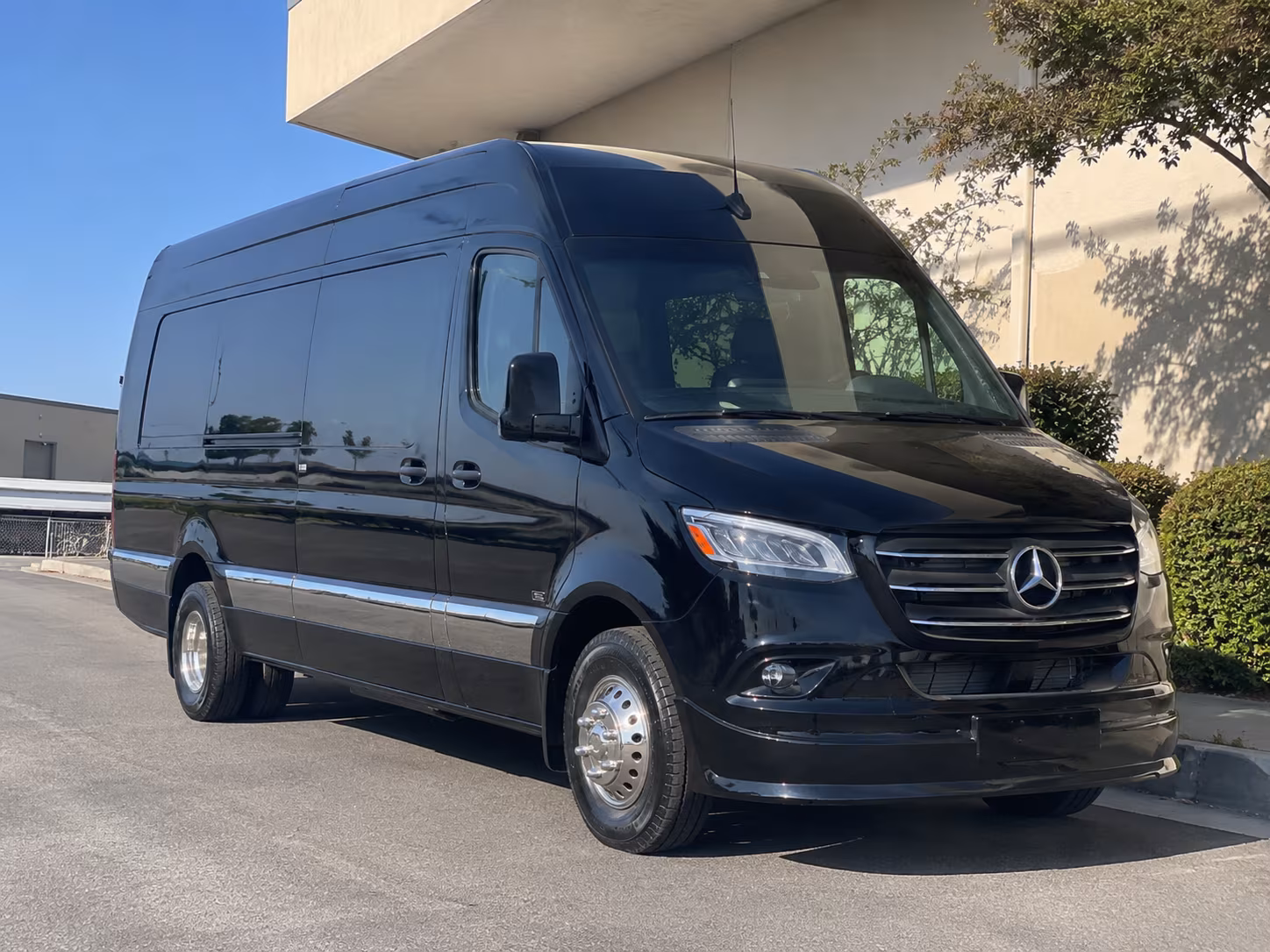 bus rental options for long beach trips