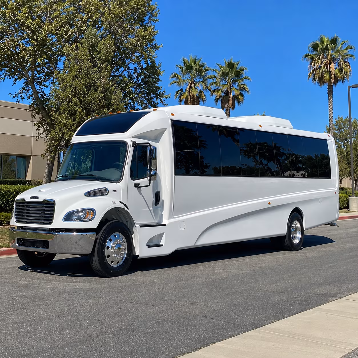 long beach 25 passenger minibus