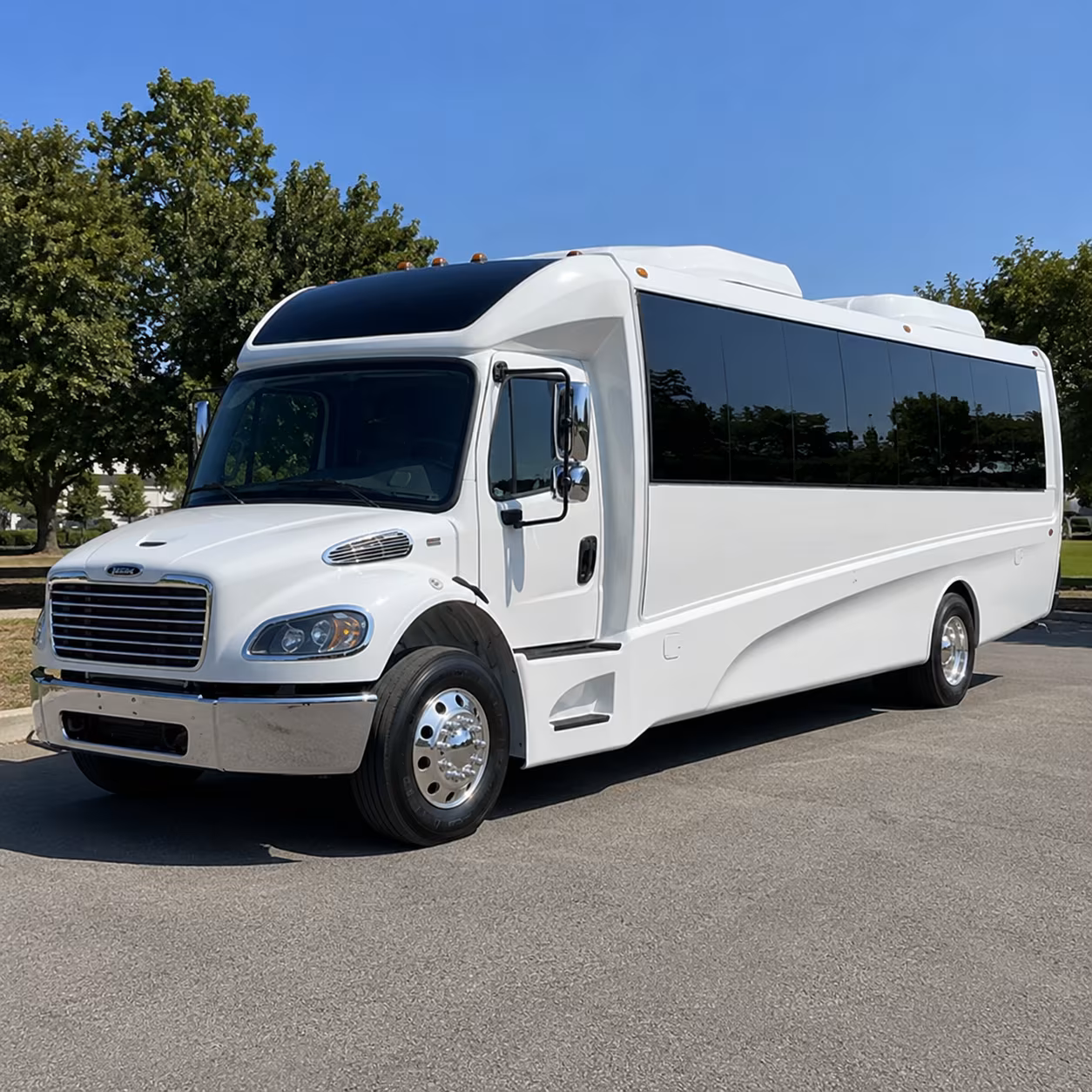 long beach 30 passenger minibus