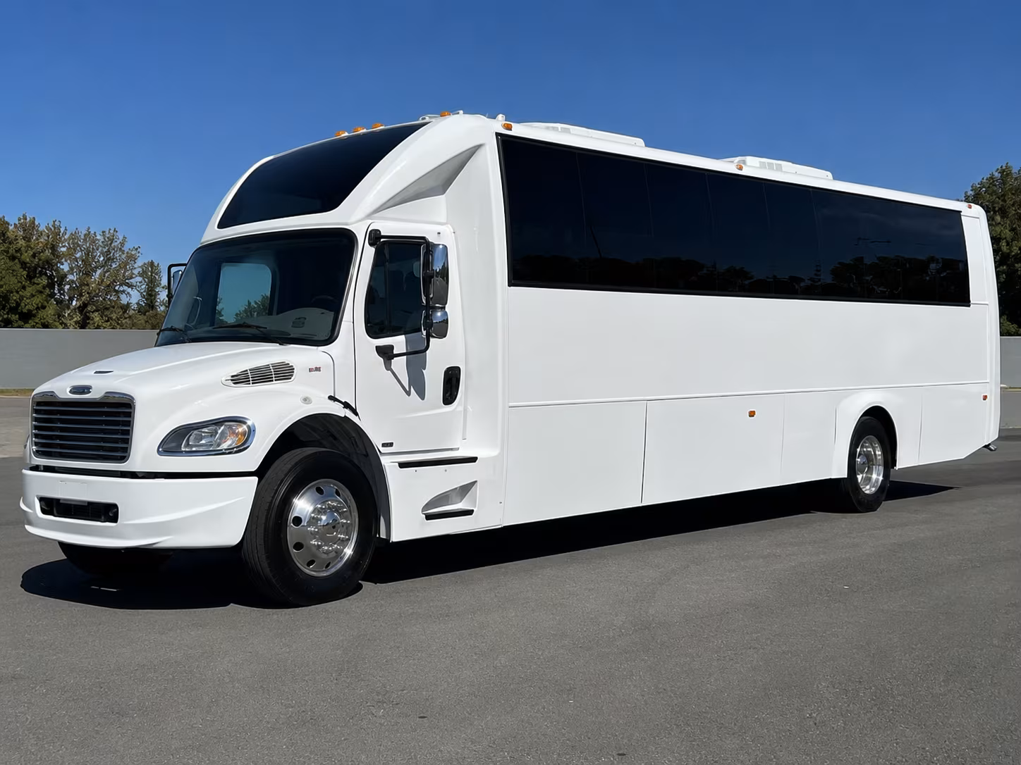 long beach grand prix weekend party bus rental