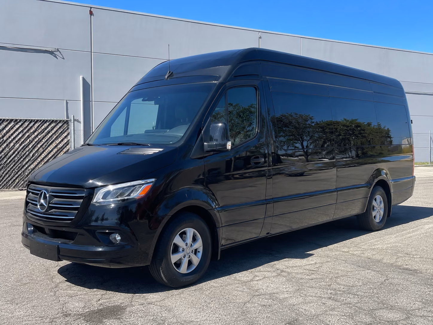 sprinter van and minibus rentals for local long beach winery crawls